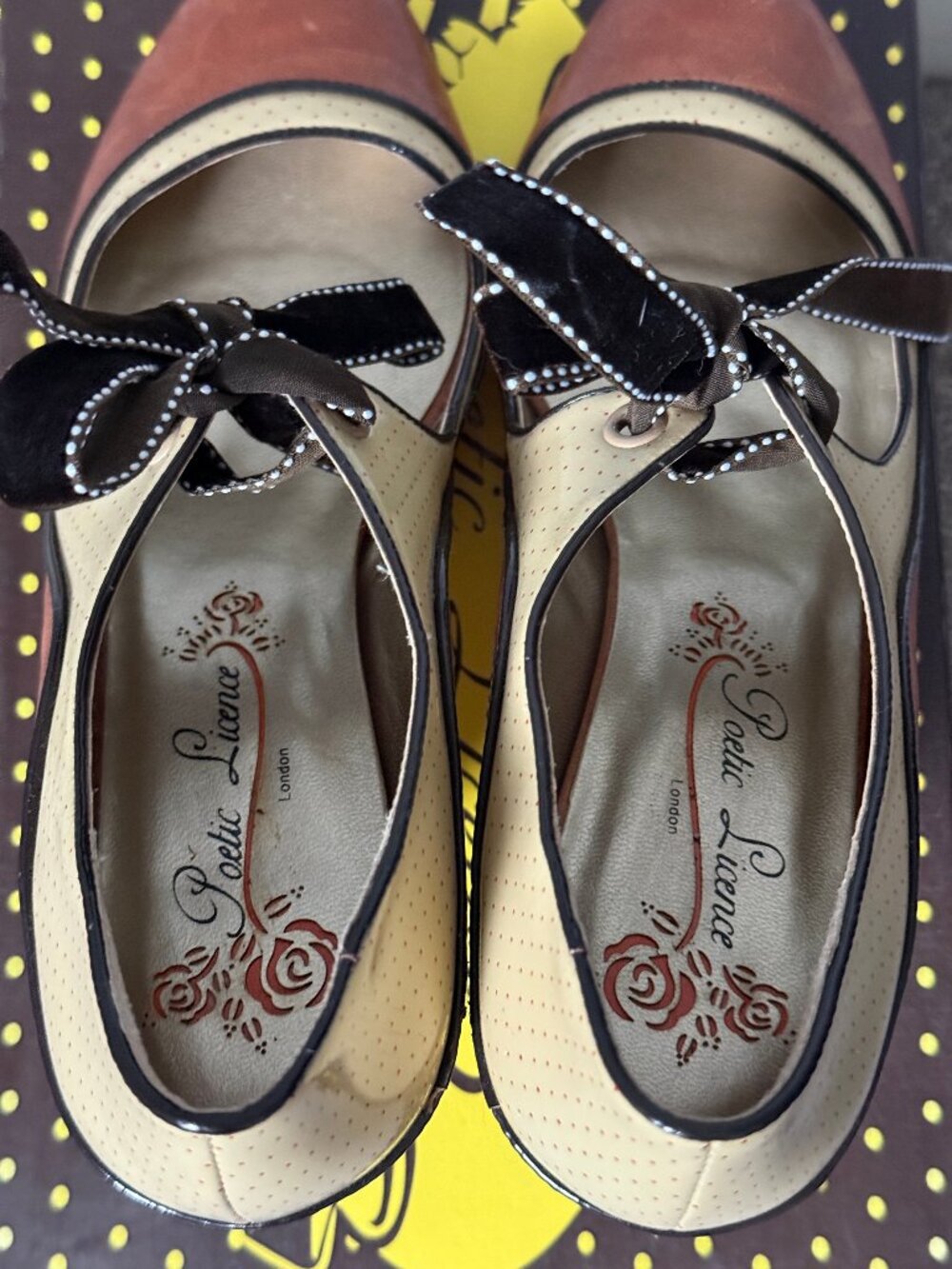 Poetic License vintage style two-tone heels ribbon tie 39 NIB - Picture 7 of 8